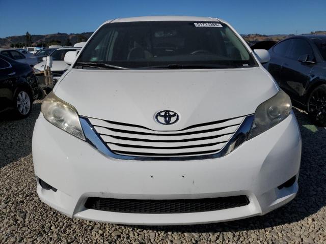 2015 TOYOTA SIENNA LE 5TDKK3DC9FS534239
