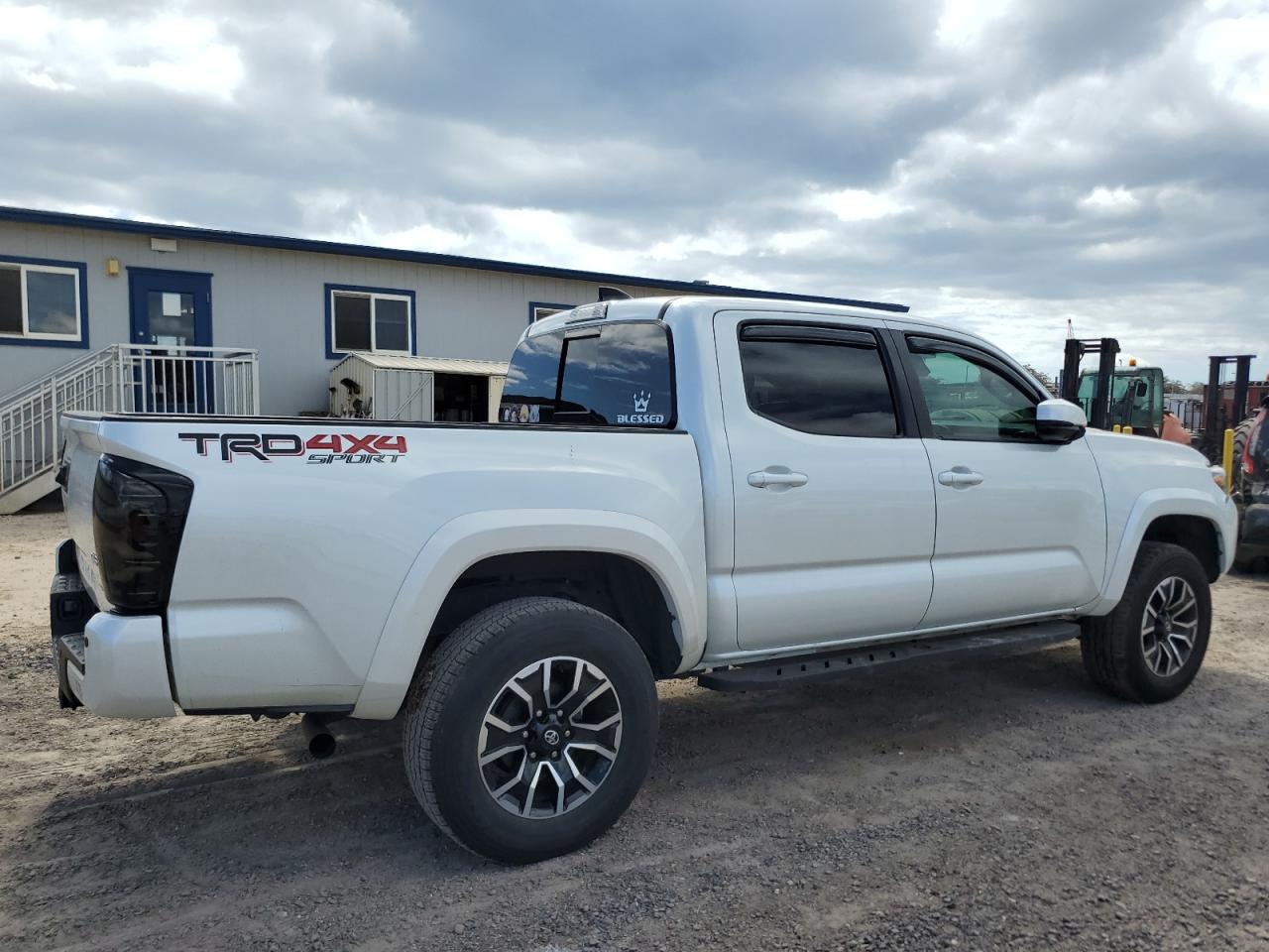 TOYOTA TACOMA DOUBLE CAB