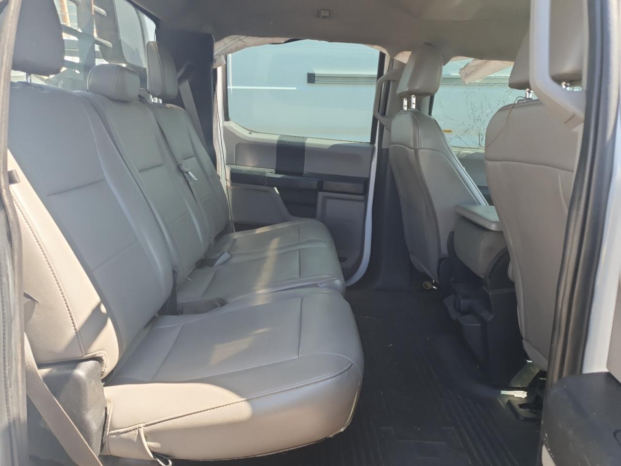 FORD F-350 SUPER DUTY