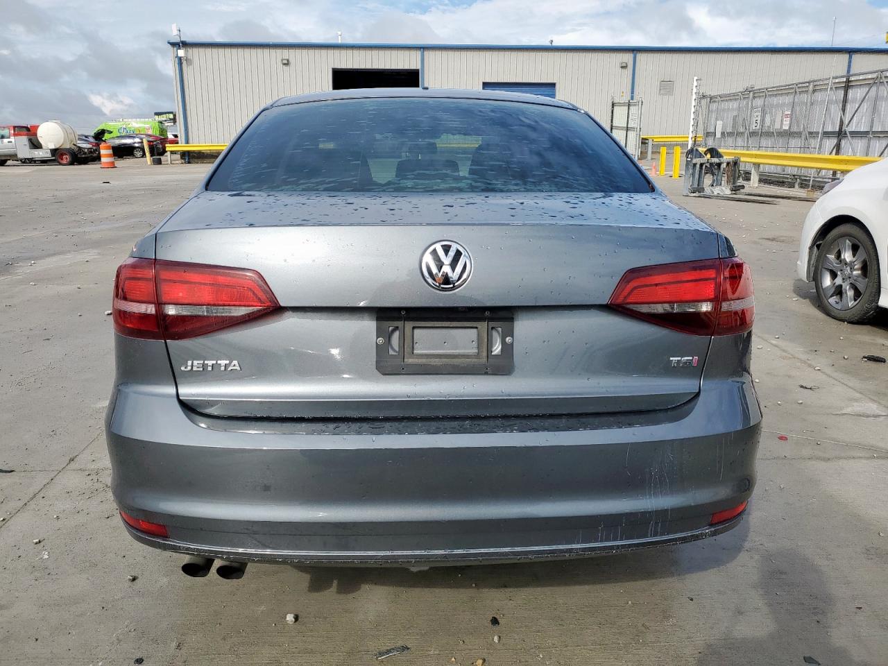 VOLKSWAGEN JETTA S