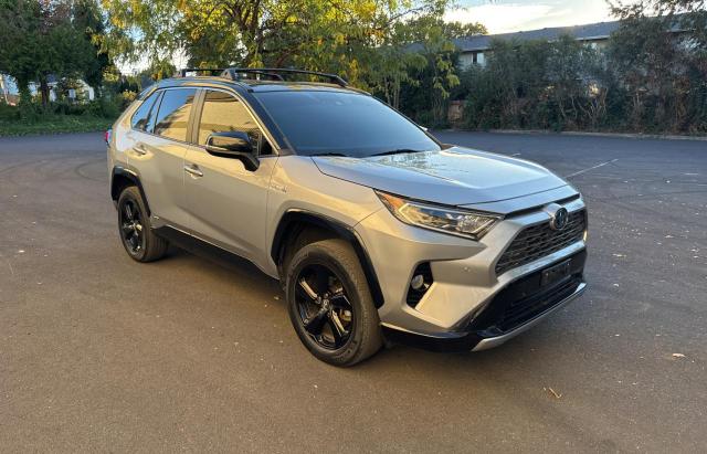TOYOTA RAV4 XSE