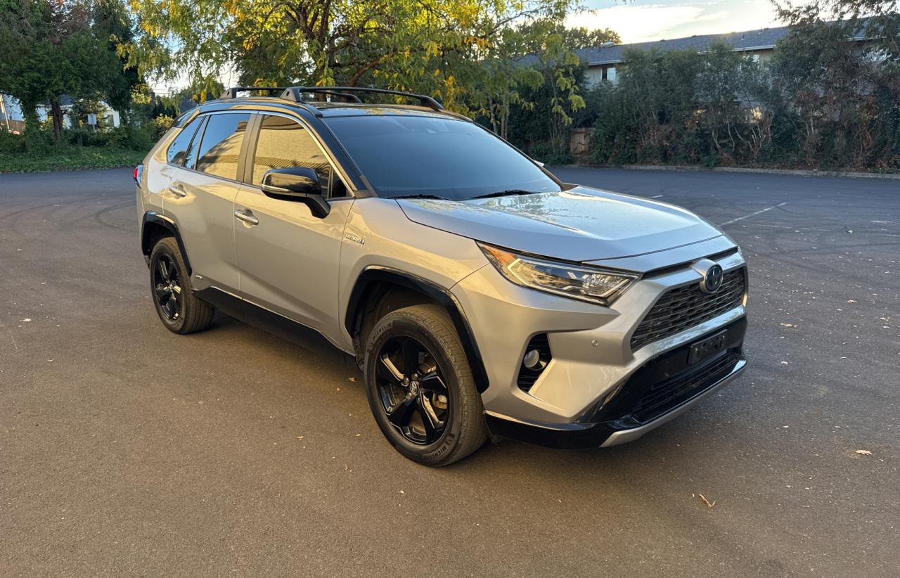 TOYOTA RAV4 XSE