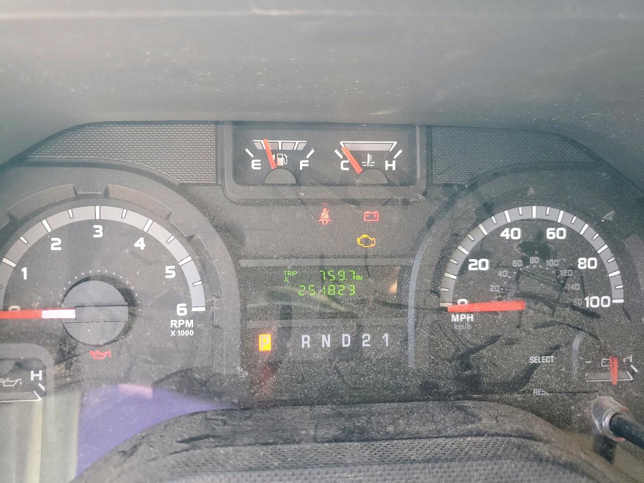 FORD ECONOLINE E250 VAN