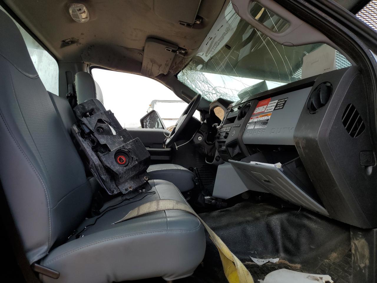 FORD F-750 SUPER DUTY