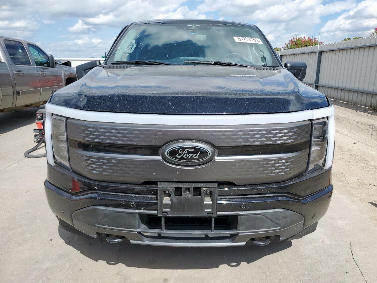 FORD F-150 LIGHTNING PRO