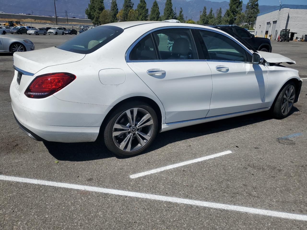 MERCEDES-BENZ C-CLASS 300