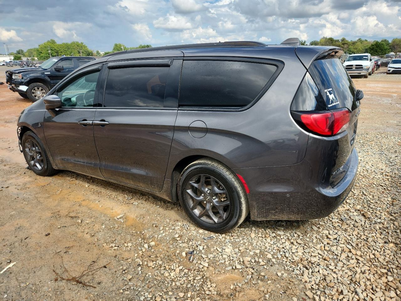 CHRYSLER PACIFICA TOURING L