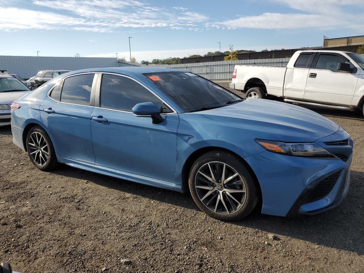 TOYOTA CAMRY SE NIGHT SHADE