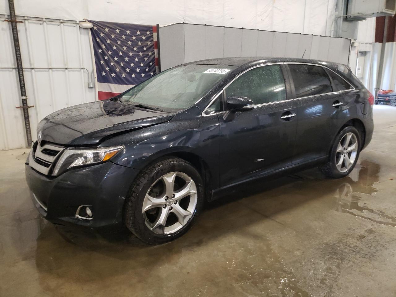 TOYOTA VENZA LE