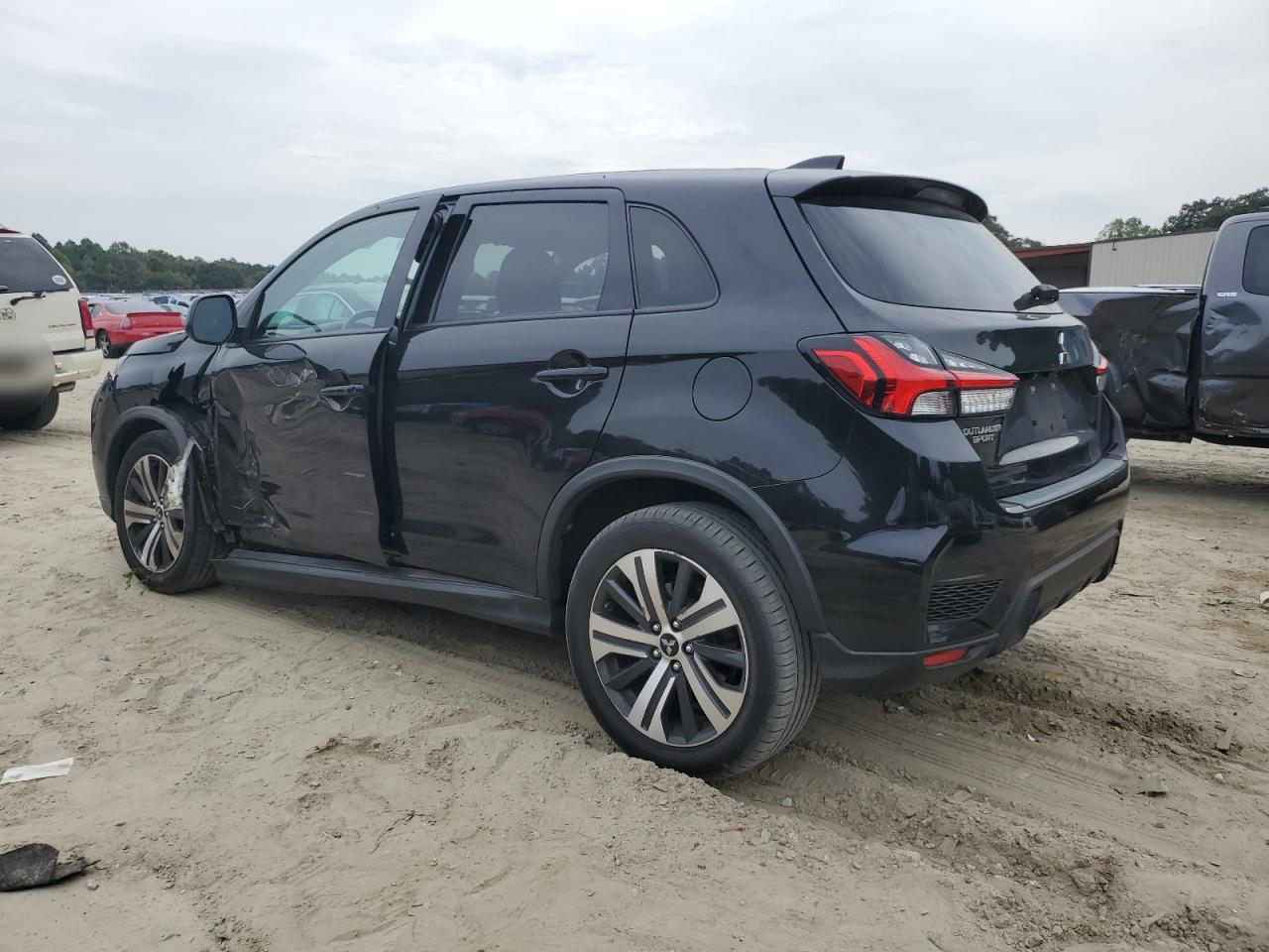 MITSUBISHI OUTLANDER S/SE