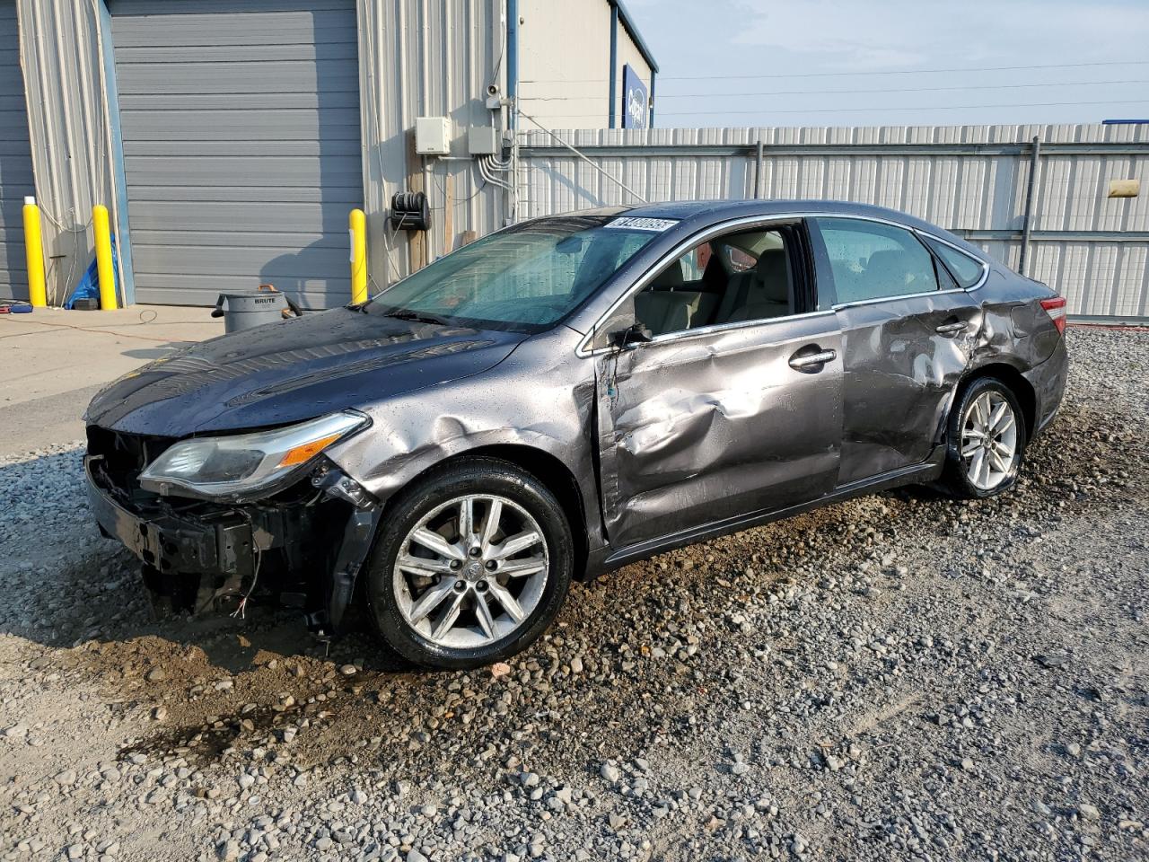 TOYOTA AVALON XLE