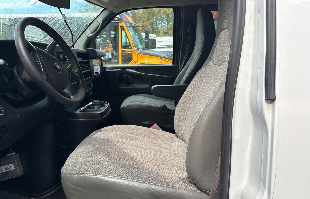 CHEVROLET EXPRESS LT