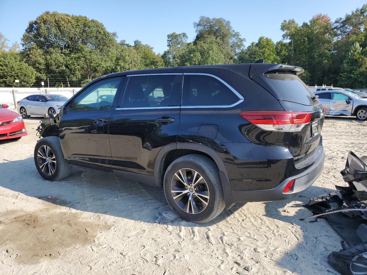 TOYOTA HIGHLANDER LE