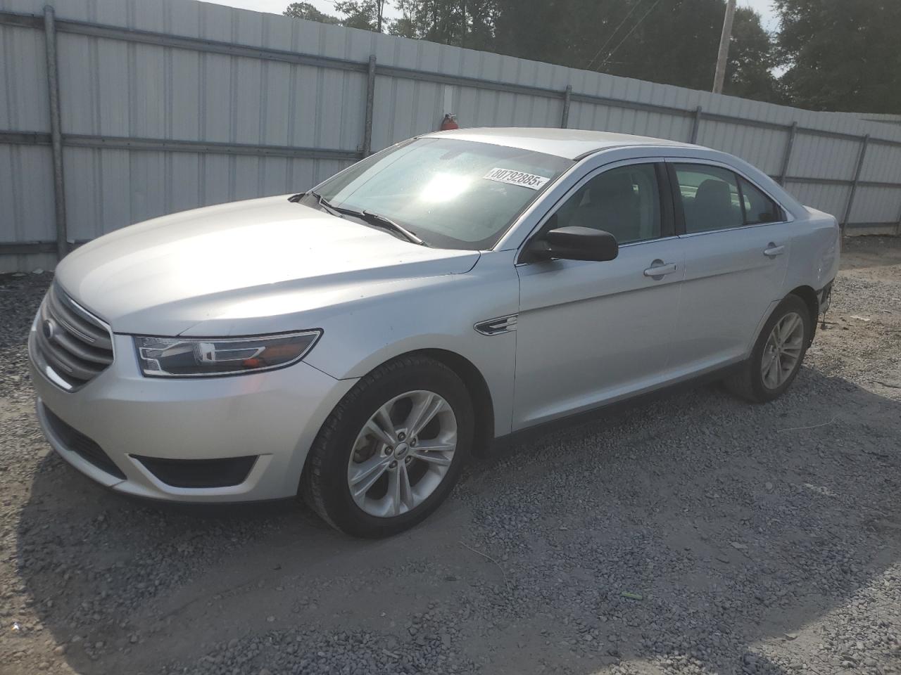FORD TAURUS SE