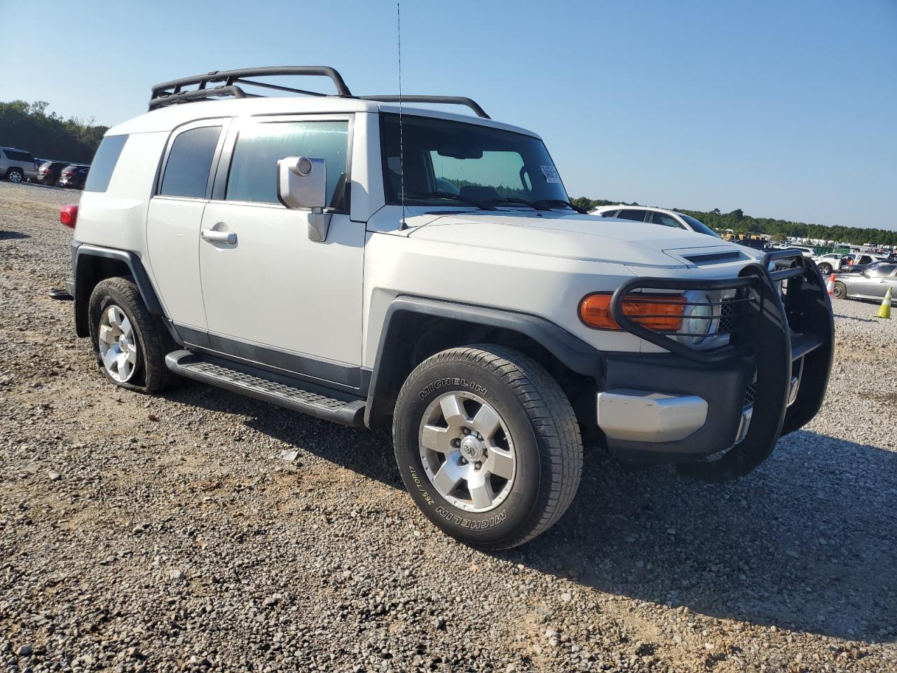 TOYOTA FJ CRUISER