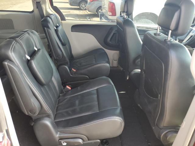 2015 CHRYSLER TOWN & COU - 2C4RC1BGXFR644439