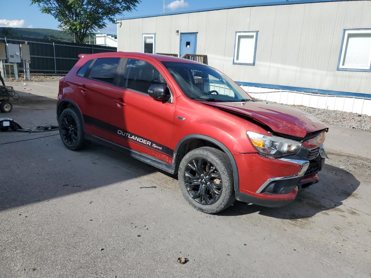 MITSUBISHI OUTLANDER ES