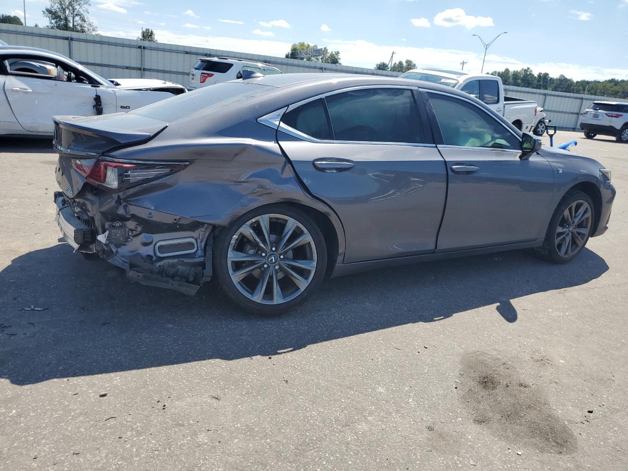 LEXUS ES 350 F SPORT