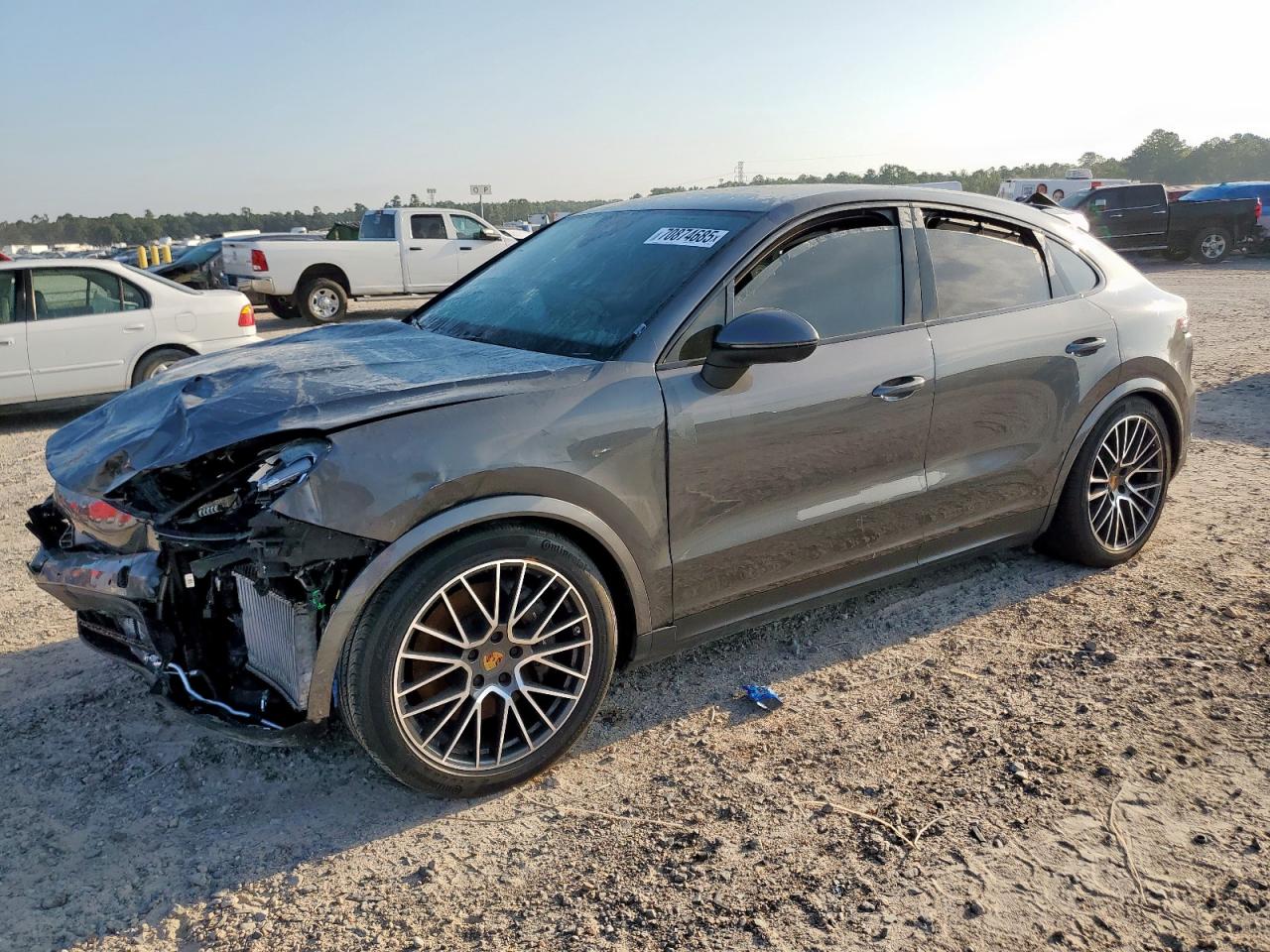 PORSCHE CAYENNE COUPE