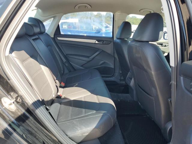 2015 VOLKSWAGEN PASSAT S 1VWAT7A32FC111053