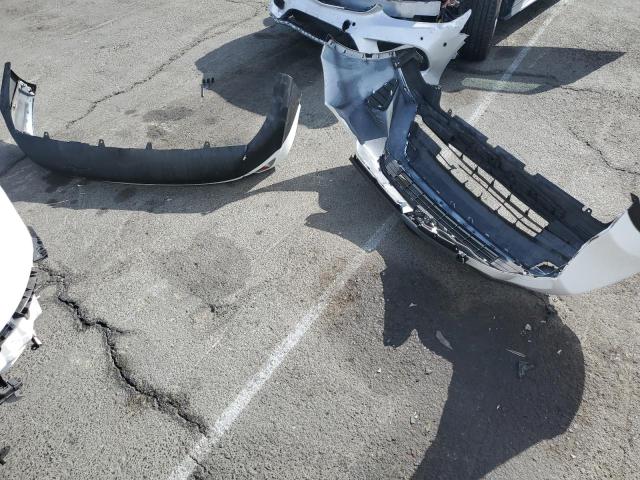 2018 TOYOTA RAV4 LE - JTMBFREV9JJ258707