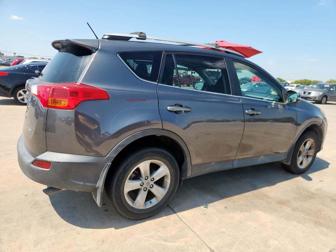 TOYOTA RAV4 XLE
