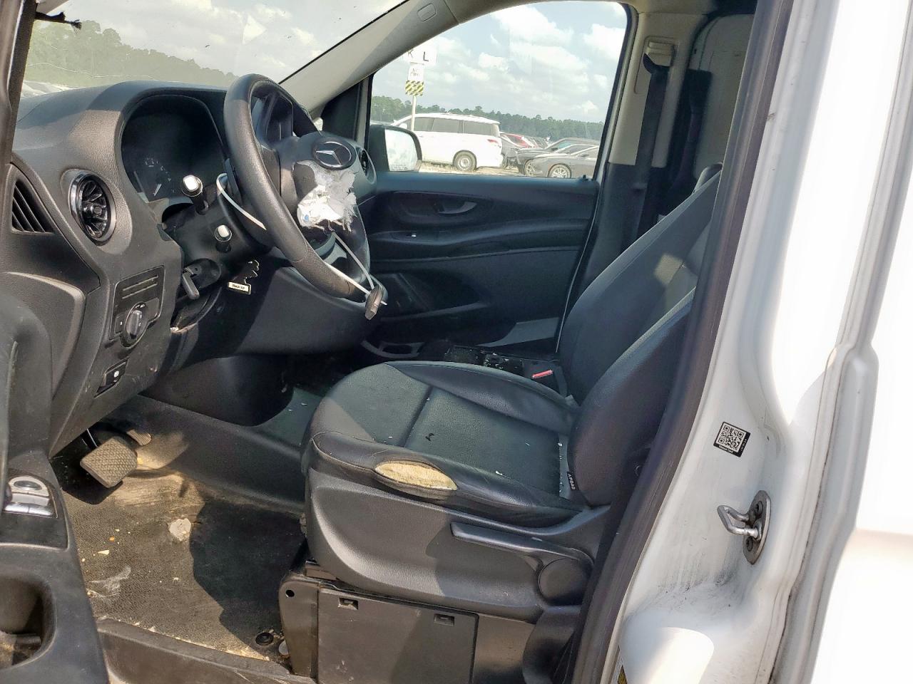 MERCEDES-BENZ METRIS