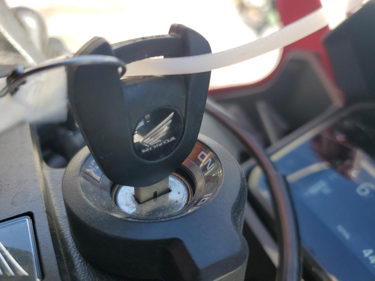 Lot #3303136777 2025 HONDA CBR500 RA