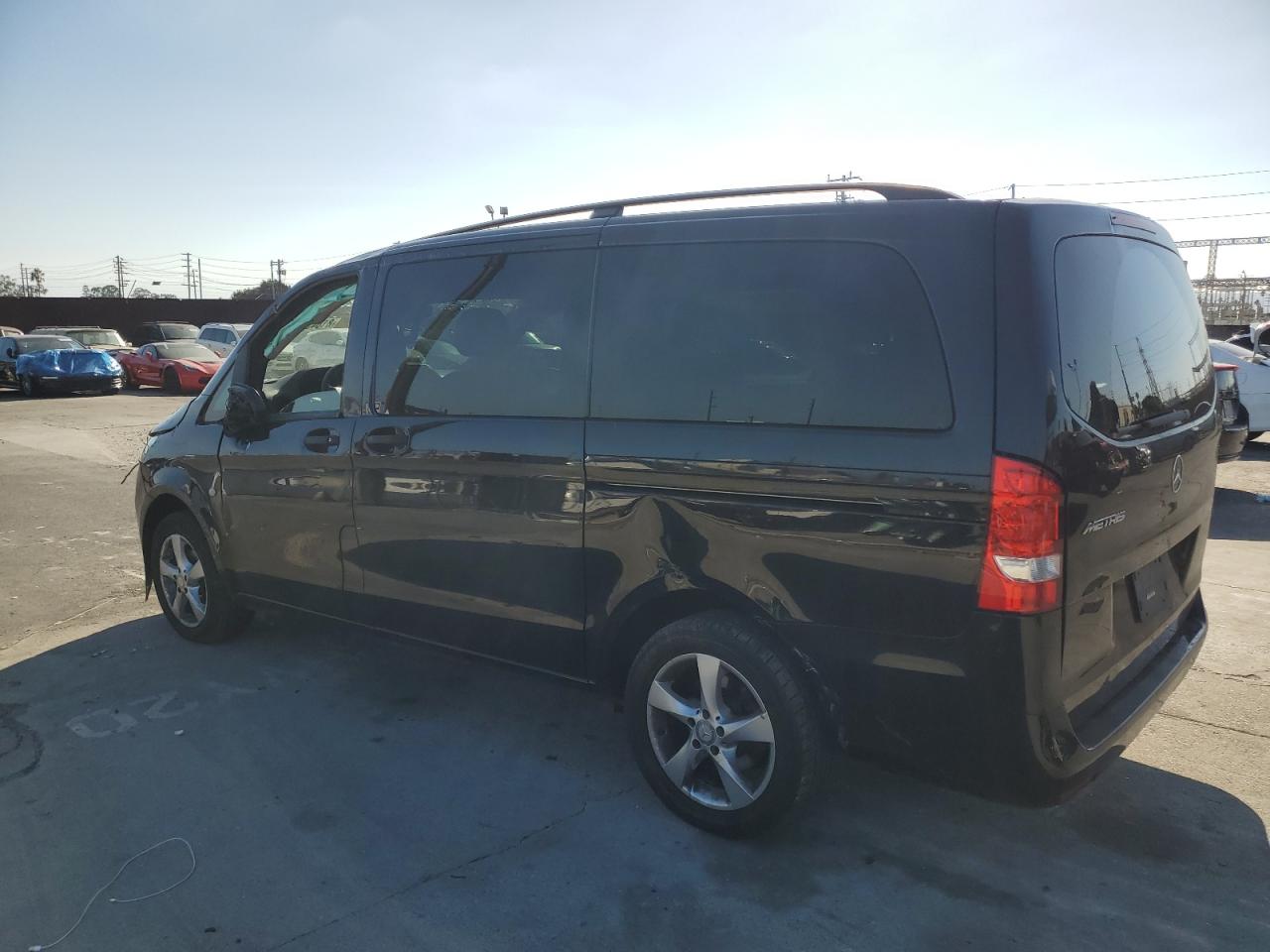 MERCEDES-BENZ METRIS