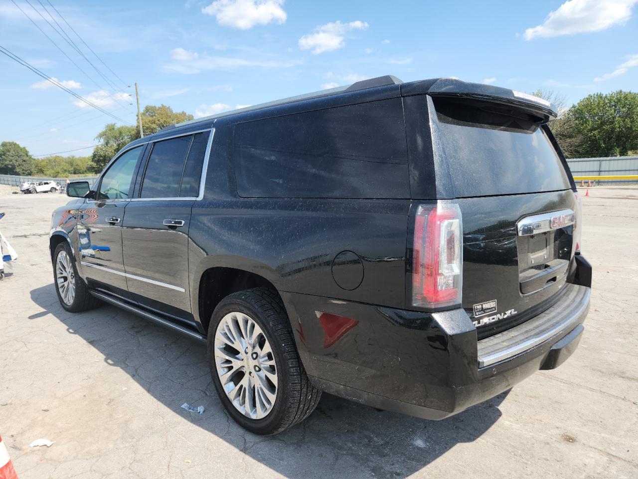 GMC YUKON DENALI