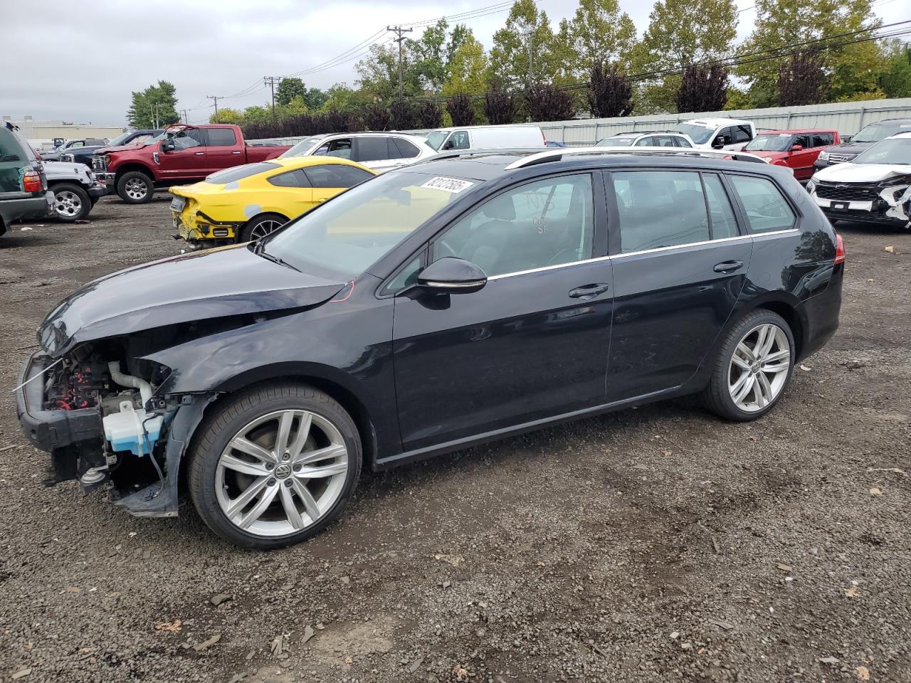 VOLKSWAGEN GOLF SPORTSVAN TDI S