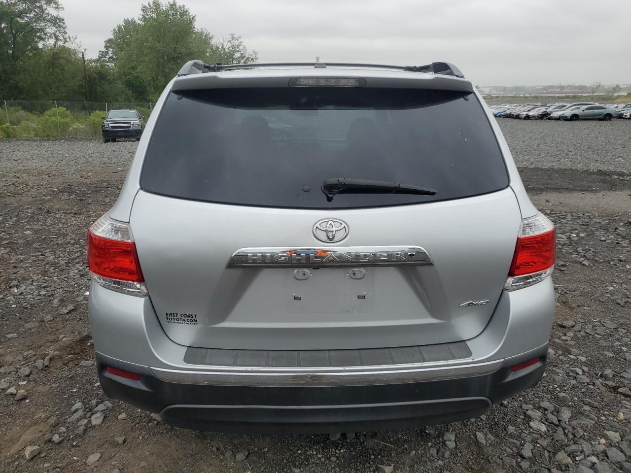 TOYOTA HIGHLANDER BASE