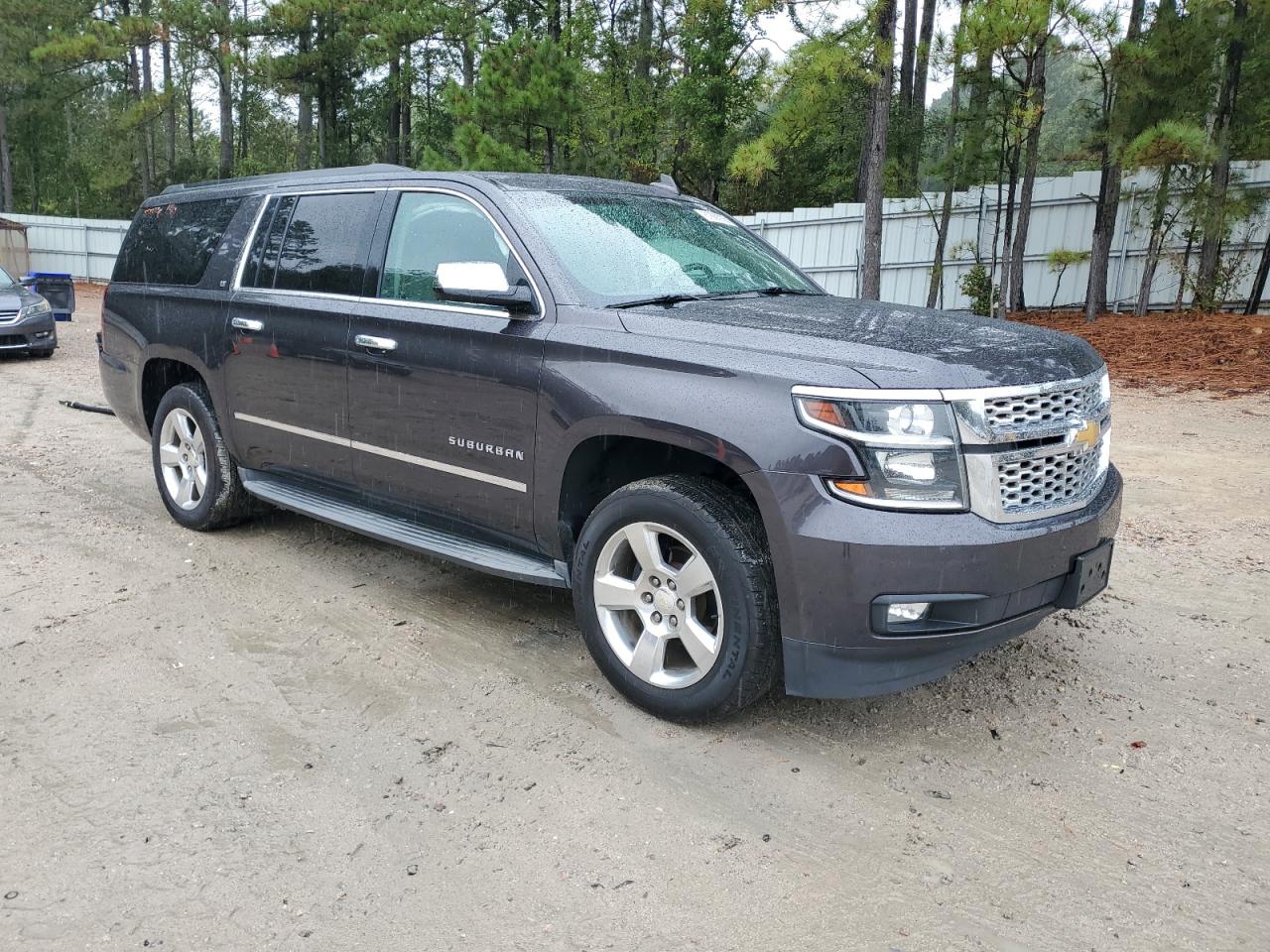 CHEVROLET SUBURBAN C1500 LT