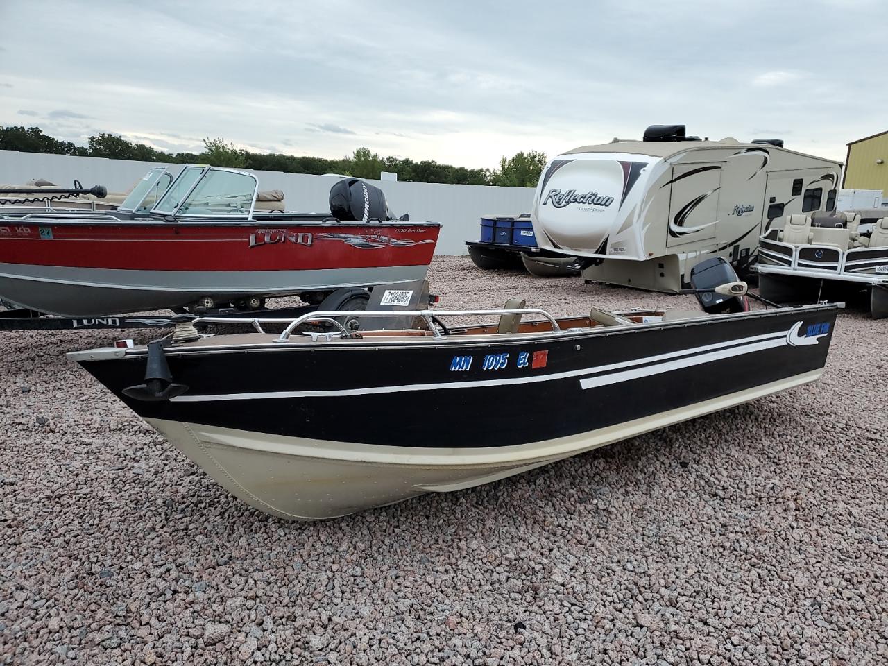Lot #3237068983 1982 BLUEWATER YACHTS BOAT
