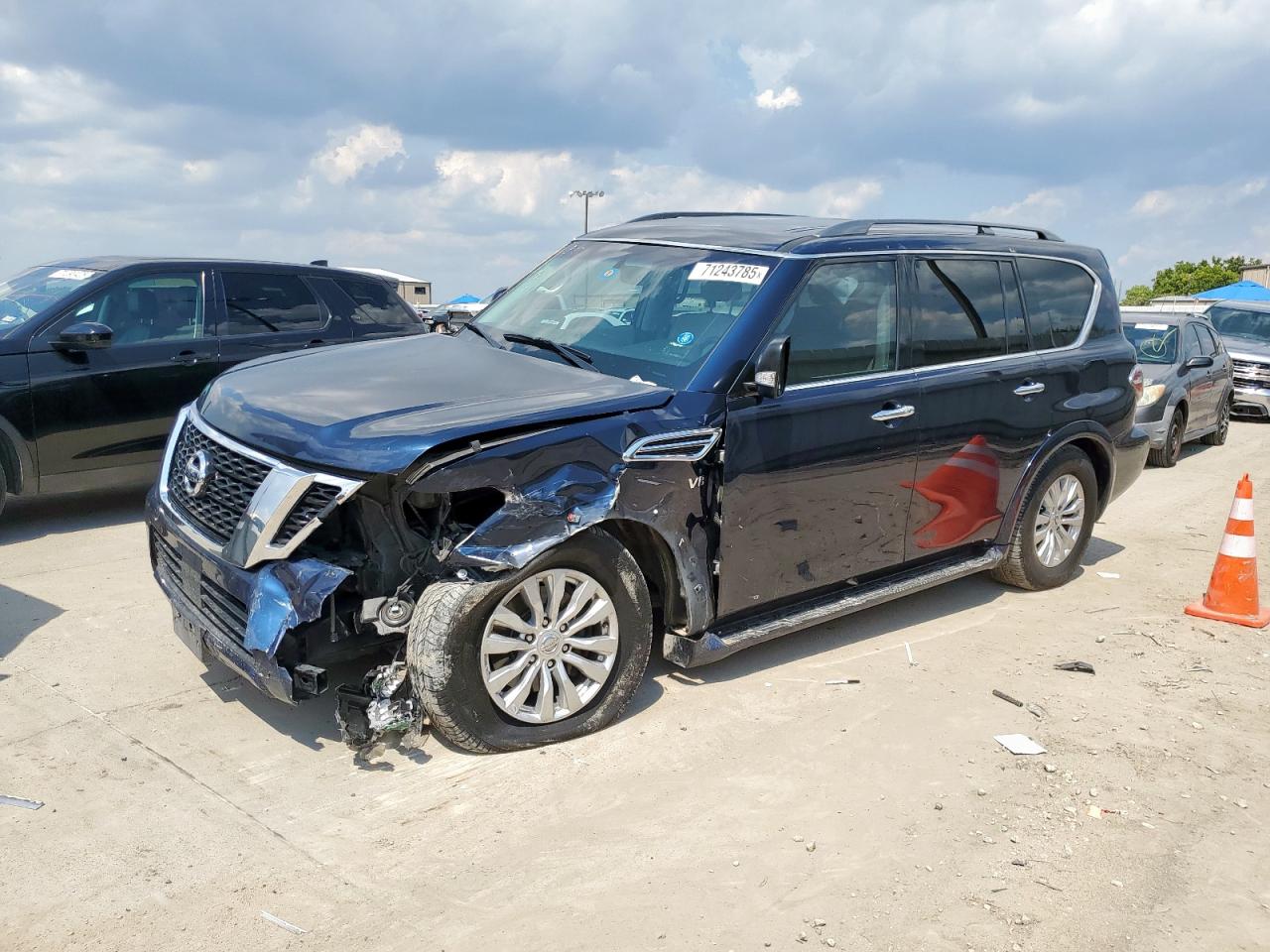NISSAN ARMADA SV