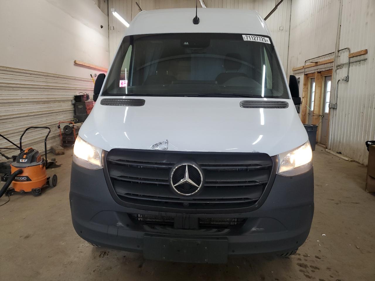MERCEDES-BENZ SPRINTER 2500