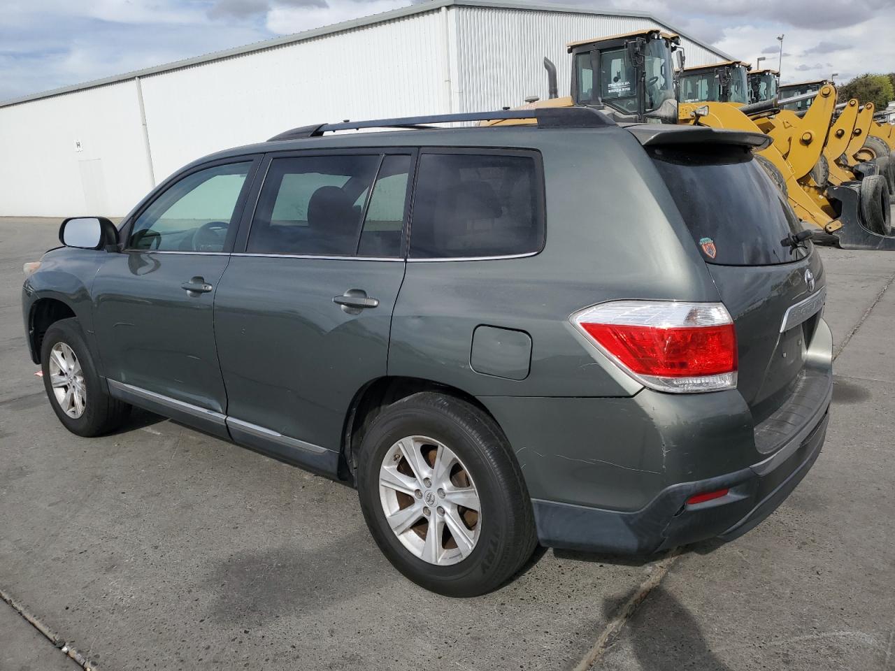 TOYOTA HIGHLANDER BASE