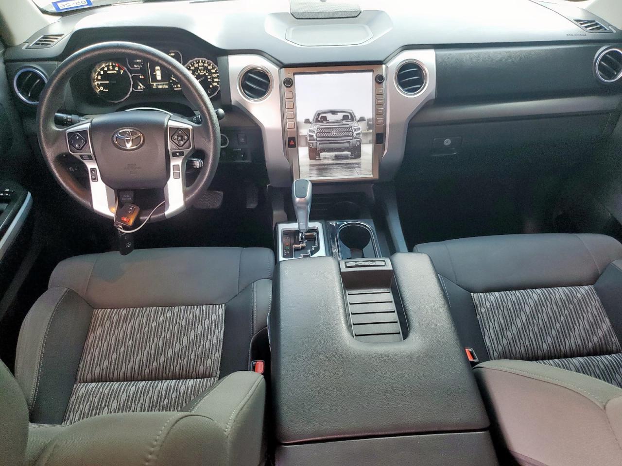 TOYOTA TUNDRA CREWMAX SR5