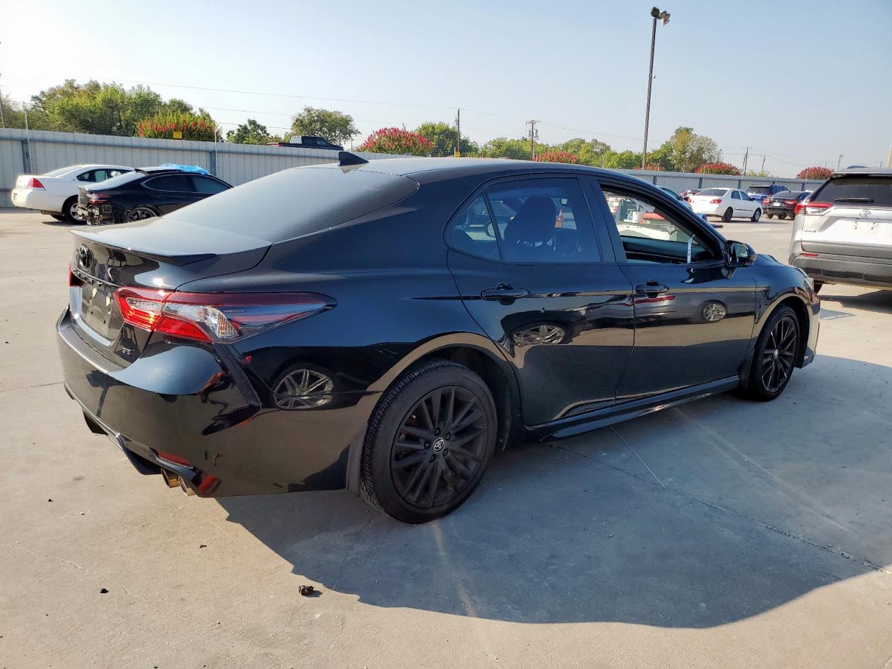 TOYOTA CAMRY SE NIGHT SHADE