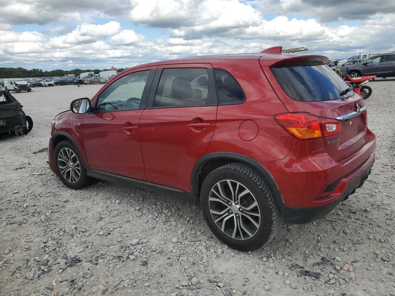 MITSUBISHI OUTLANDER ES