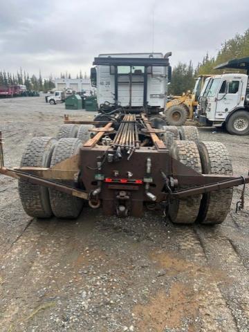 2002 VOLVO VHD #3240960196