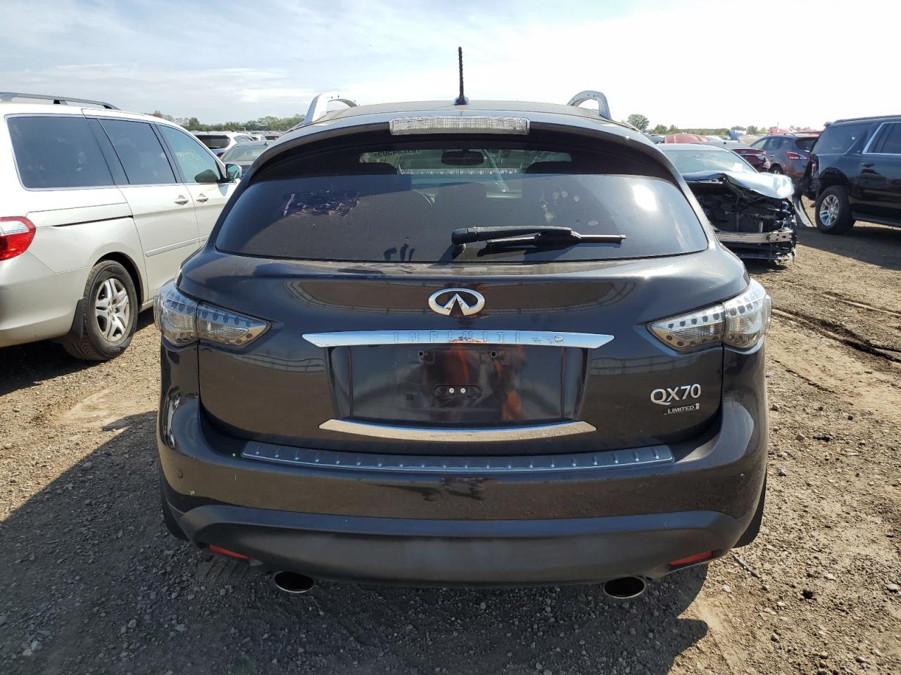 INFINITI QX70