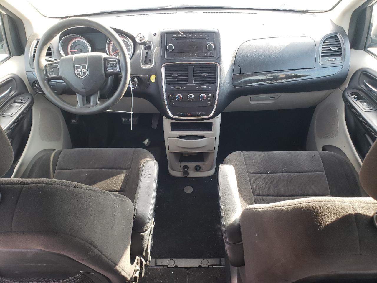 DODGE GRAND CARAVAN SE