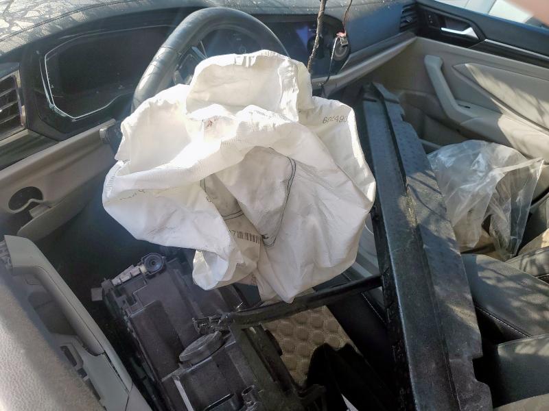 2019 VOLKSWAGEN JETTA SEL 3VWEB7BU0KM157159