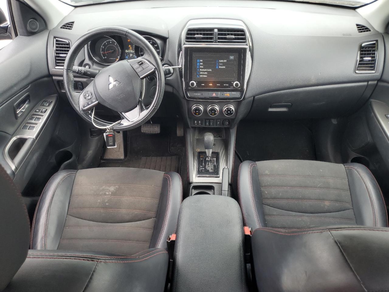 MITSUBISHI OUTLANDER S/SE