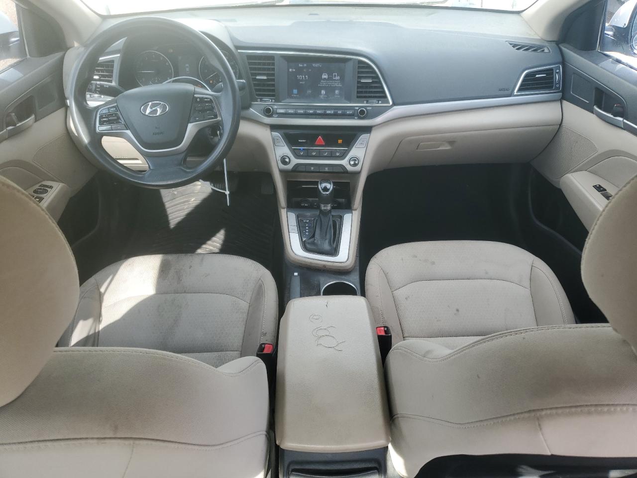 HYUNDAI ELANTRA SEL