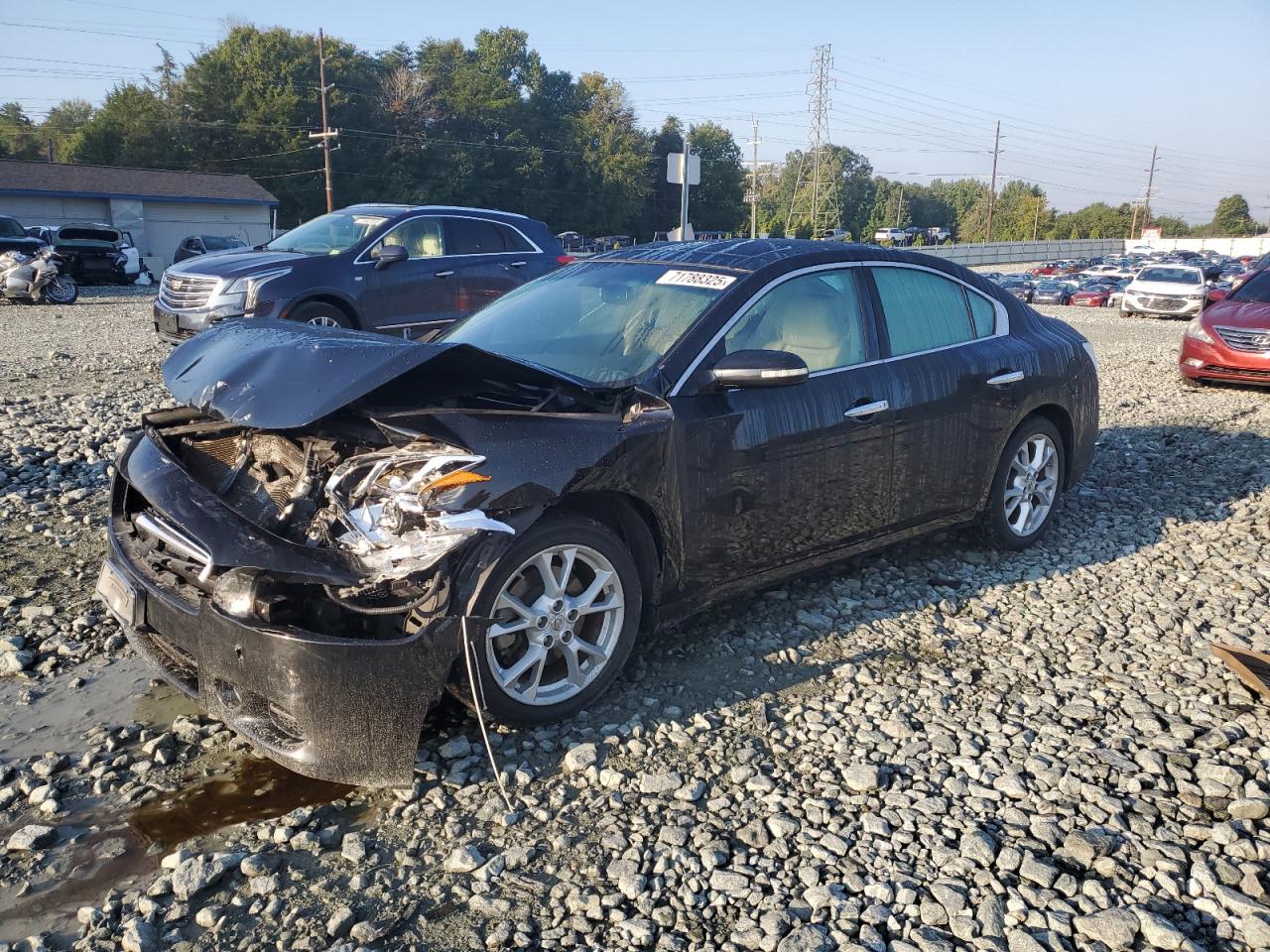 NISSAN MAXIMA S