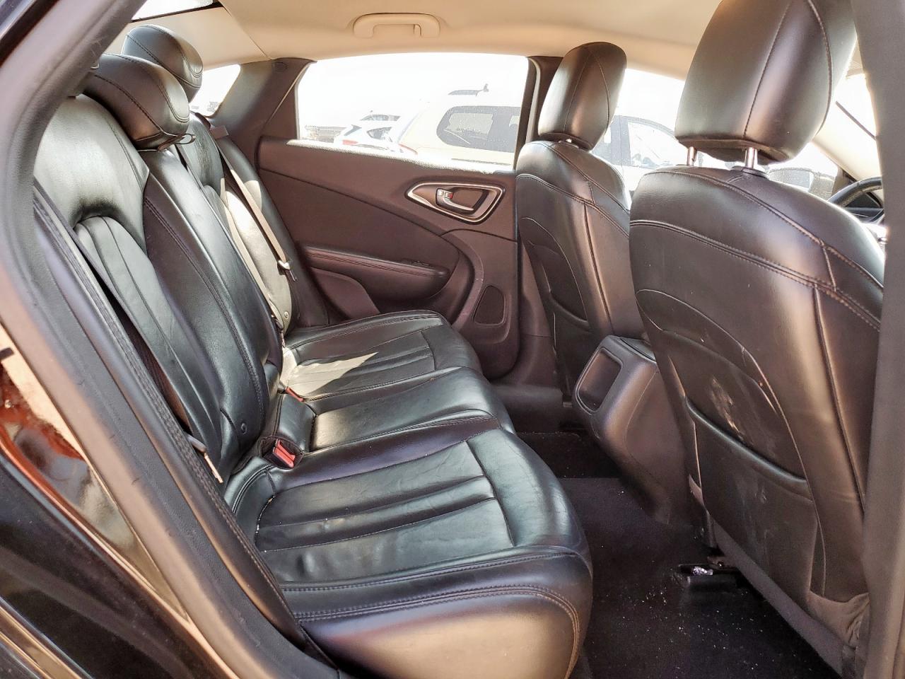 CHRYSLER 200 LIMITED