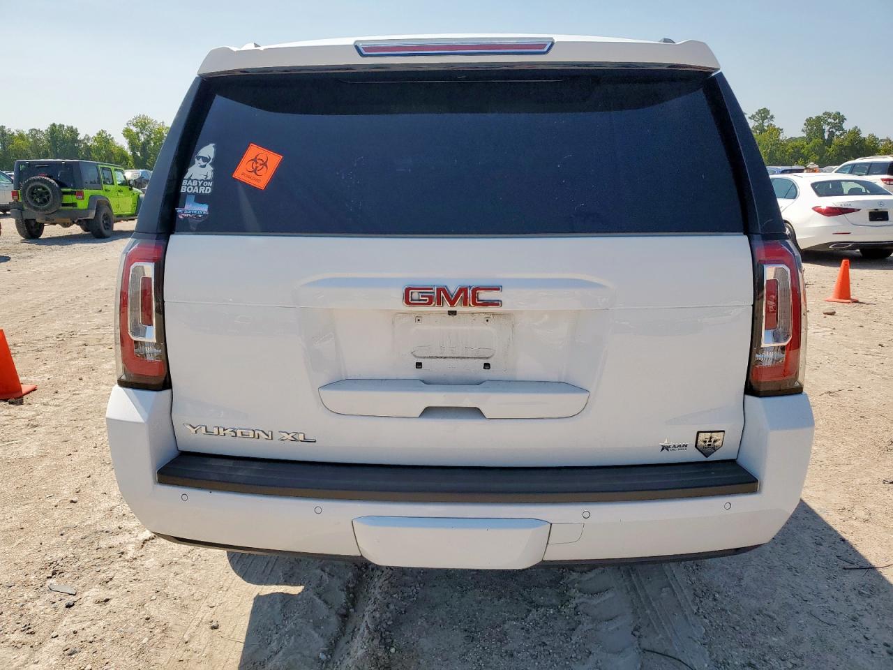 GMC YUKON K1500 SLT