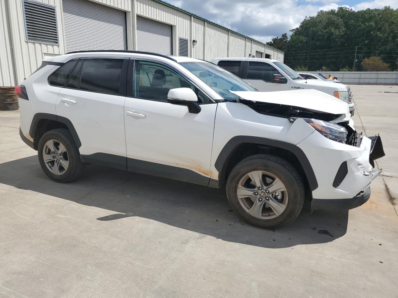TOYOTA RAV4 XLE